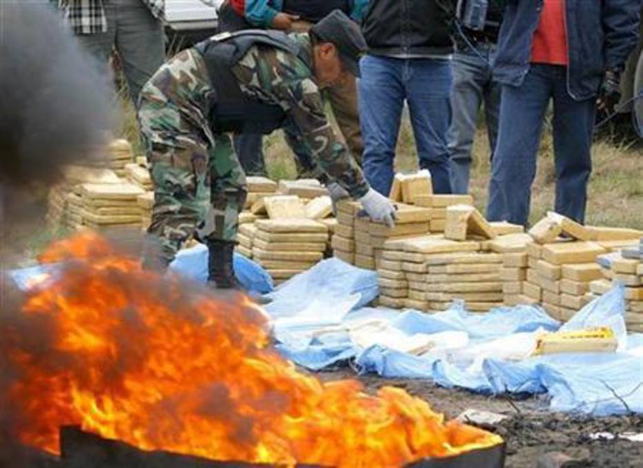 Traficantes estocam droga na Bolívia para vender na Olimpíada Brasil