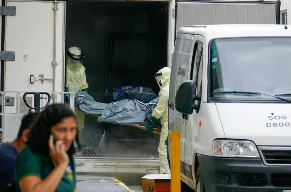 Estoque de oxigênio acaba em hospitais de Manaus e pacientes morrem asfixiados