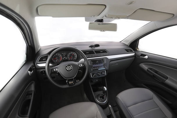 Nissan March 1.6 SL CVT x Volkswagen Gol 1.6 Highline I-Motion
