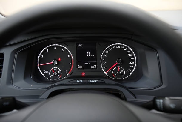 Fiat Cronos 1.3 Drive x Volkswagen Virtus 1.6 MSI