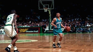 BANDEJA - Muggsy Bogues, o jogador mais baixo da história