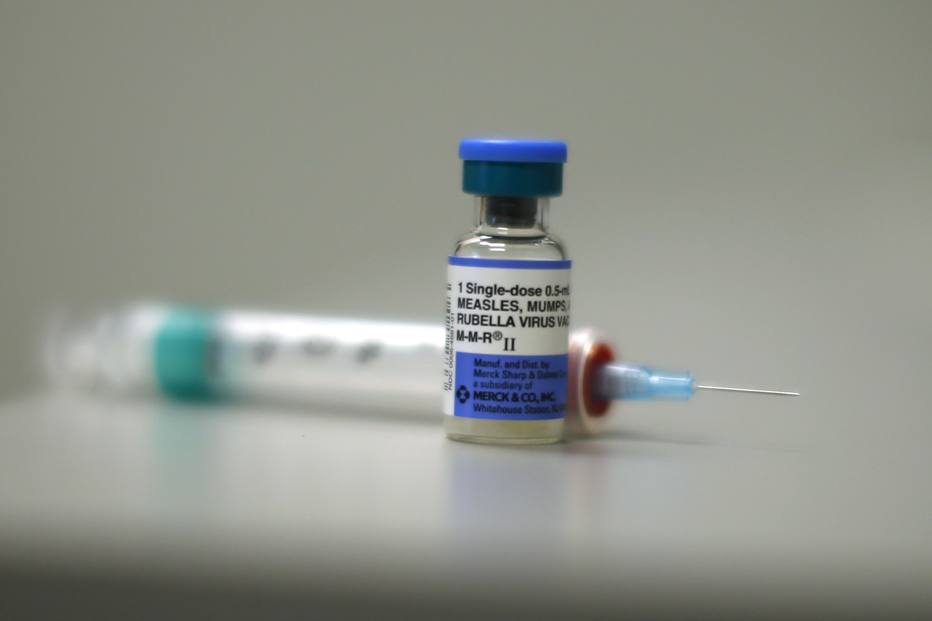 Comissão da Câmara aprova proposta de prisão a quem deixar de vacinar crianças e adolescentes
