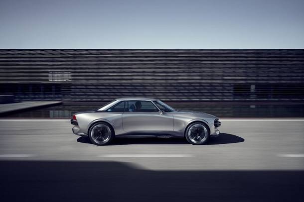 Peugeot e-Legend