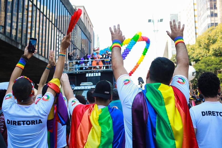 1,9% dos brasileiros se dizem homossexuais ou bissexuais; &eacute; um tema  sens&iacute;vel, afirma pesquisadora - Sa&uacute;de - Estad&atilde;o
