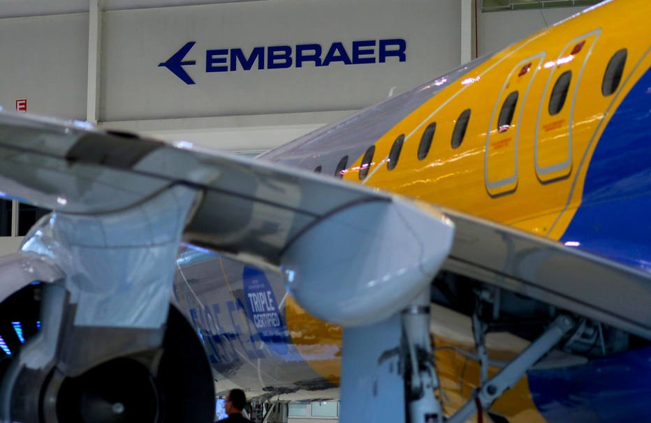 Ataque hacker na Embraer foi localizado nas áreas de defesa e aviação executiva - Economia - Estadão