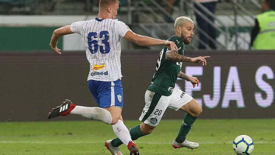 Com estilo particular, Lucas Lima dá a volta por cima no Palmeiras