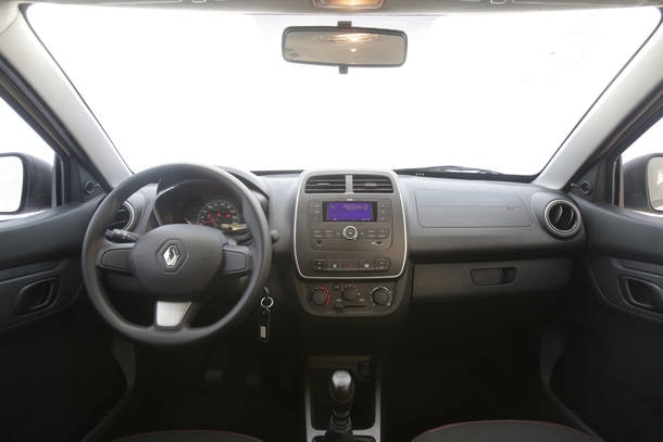 Onix, Gol, Mobi e Kwid fazem briga de populares