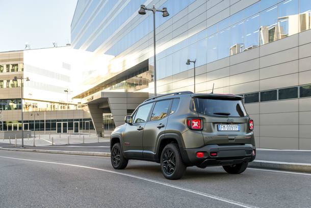 Jeep Renegade reestilizado na Europa