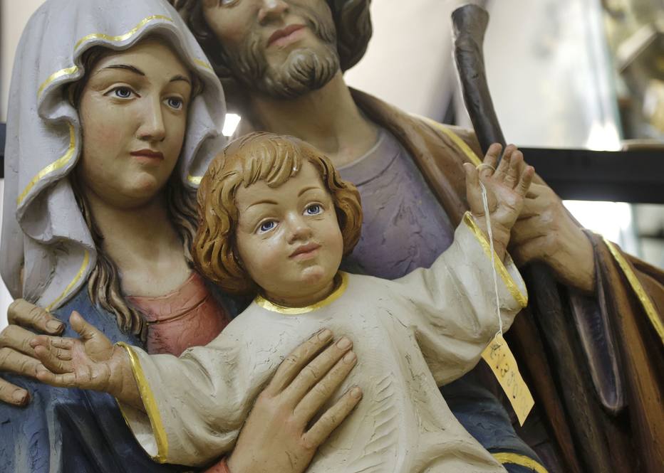 Jesus, Maria e José (estátua)
