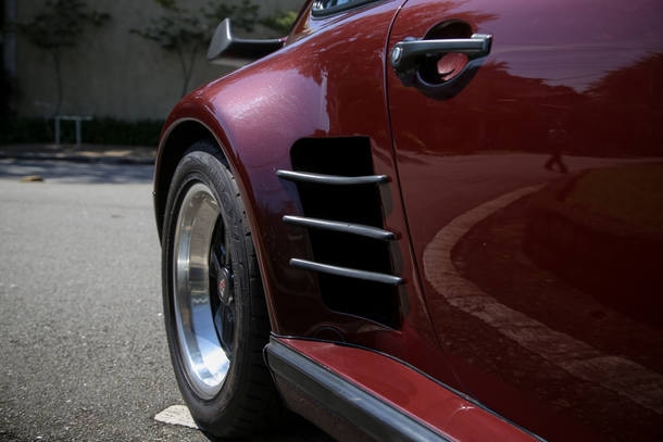 Carro do leitor - Porsche 930 Slantnose