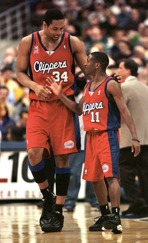 Qual foram os jogadores de basquete mais altos da história da NBA? - Ao  Vivo Esporte