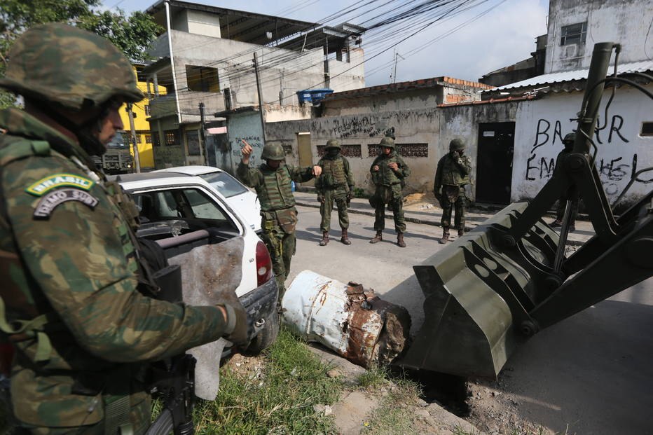 Alvo dos militares, Vila Kennedy expõe desafio na segurança no Rio