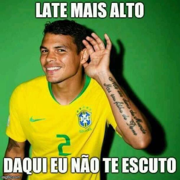 Fotos da seleção brasileira em sessão oficial viralizam e viram memes