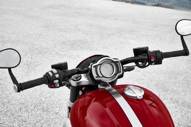 Triumph Rocket III