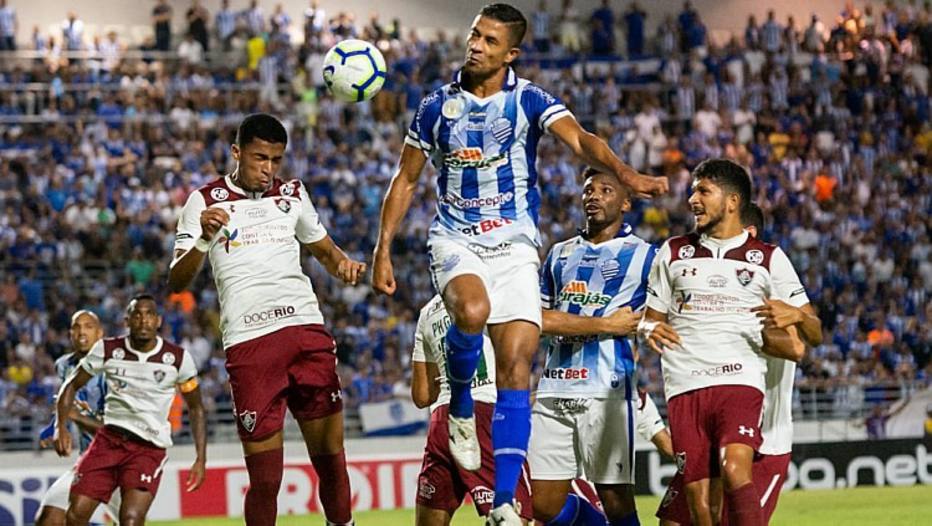 Fluminense derrota o CSA em Maceió