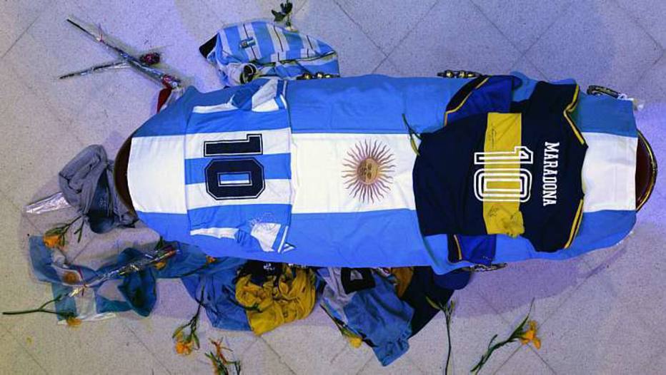Corpo de Maradona é velado na Casa Rosada