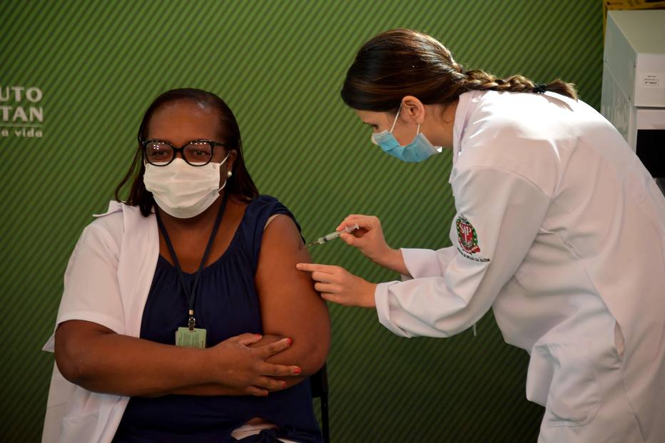 Primeira vacinada no Brasil