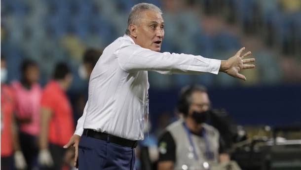 Tite, técnico da seleção brasileira, durante jogo na Copa América