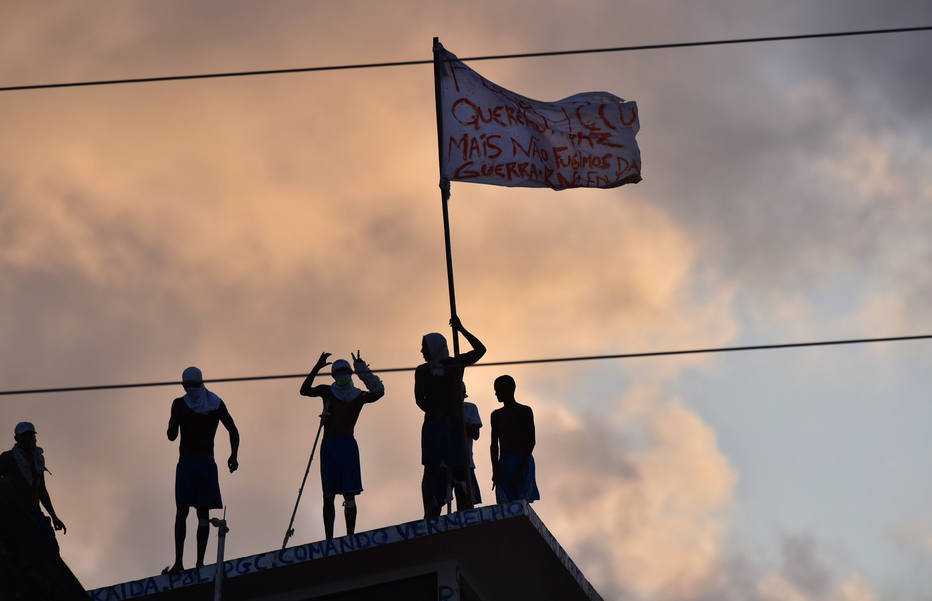 Moro reforça inteligência prisional e quer destravar obras