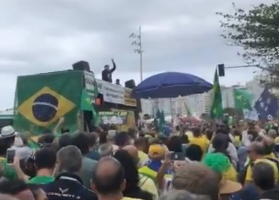 Por críticas a Bolsonaro, manifestantes expulsam humorista de ato contra Lei de Abuso