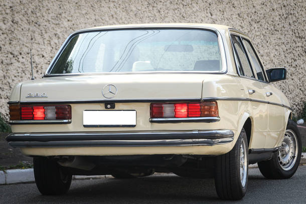 Carro do Leitor: Mercedes-Benz 280 1980