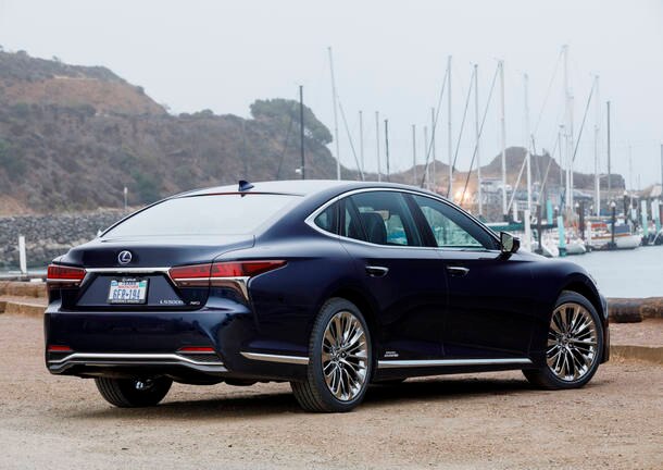 Lexus LS 500h