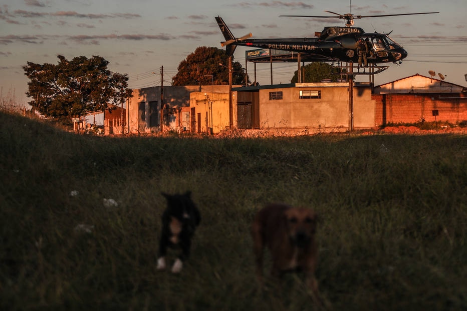 Moradores da região onde foi feito cerco a serial killer relatam terror: 
