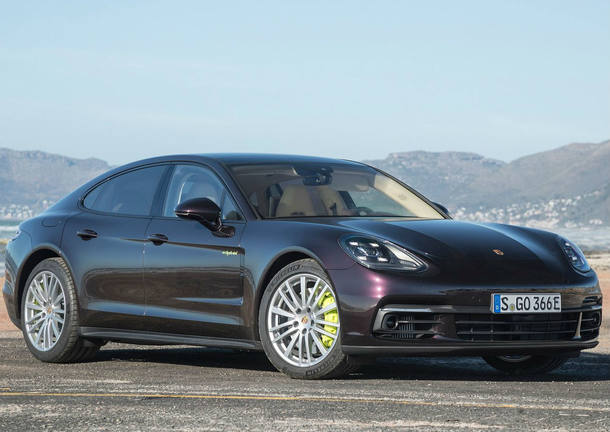 Porsche Panamera 4 E-Hybrid