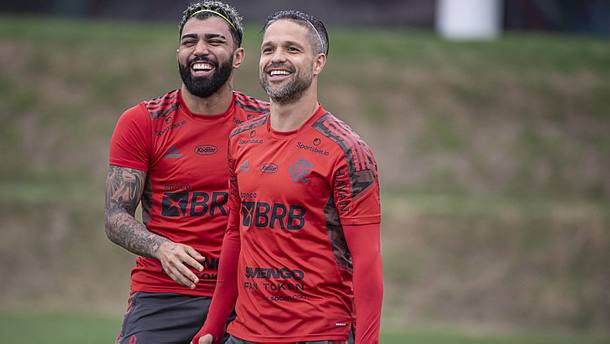 Gabigol e Diego Ribas, jogadores do Flamengo