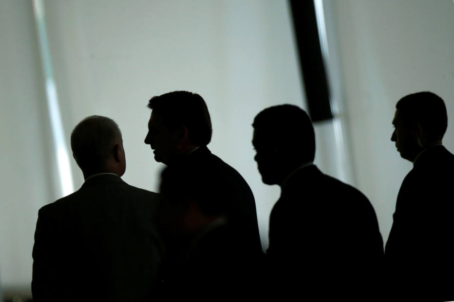 Silhueta de Bolsonaro