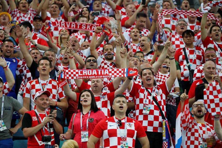 Por que a Croácia joga com camisa xadrez? Entenda - Lance!