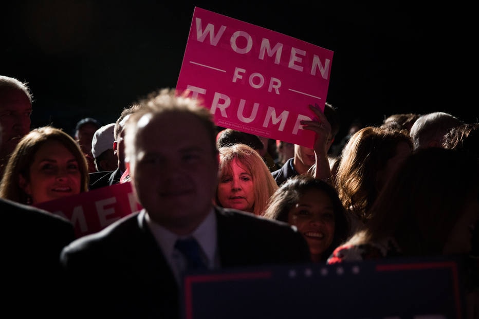 Cientista política diz que a ideia segundo a qual todas as mulheres deveriam odiar o presidente serve na verdade para afastá-las.