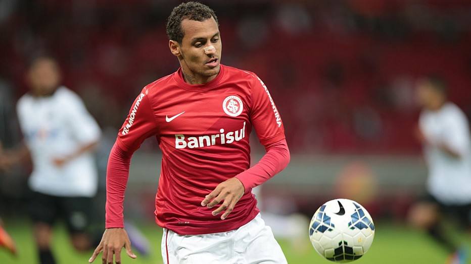 Alan Patrick treina no Palmeiras antes de ser oficializado Esportes