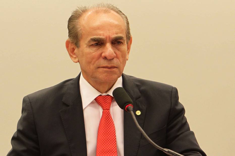 Marcelo Castro deixa ministério da Saúde - Política - Estadão