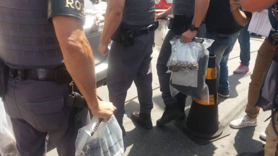 Tentativa de assalto a bancos deixa ao menos 11 suspeitos mortos em Guararema