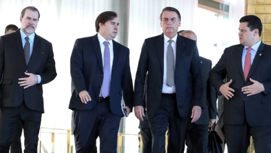 Jair Bolsonaro café da manhã