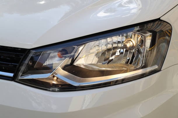 Nissan March 1.6 SL CVT x Volkswagen Gol 1.6 Highline I-Motion