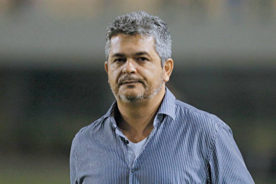 Ney Franco foi anunciado como o novo técnico do Goiás