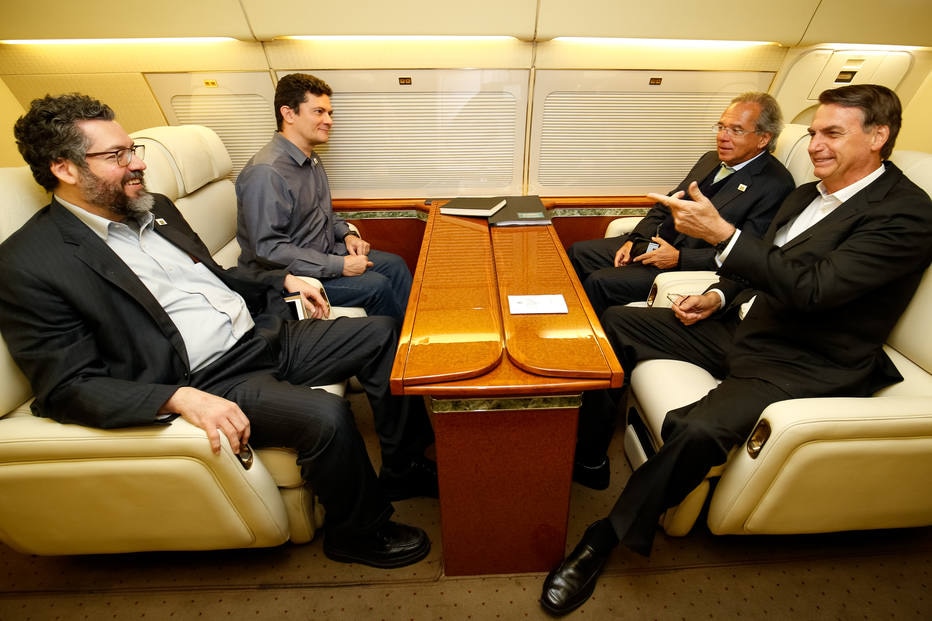 Com US$ 800 milhões ainda bloqueados, Moro vai restabelecer cooperação com Suíça