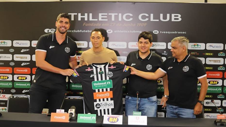 Ricardo Oliveira chegou ao Athletic em fevereiro depois de desfazer acordo com S&atilde;o Caetano