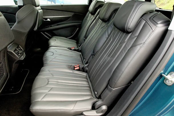 Volkswagen Tiguan contra Peugeot 5008