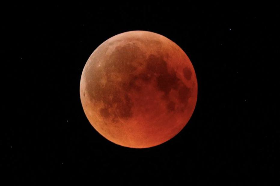 Eclipse lunar poderá ser visto no Brasil de modo parcial nesta terça