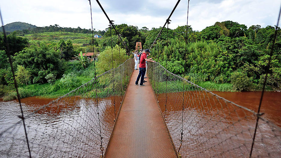 Não vou enterrar uma perna': os mortos insepultos de Brumadinho -  23/09/2021 - UOL TAB