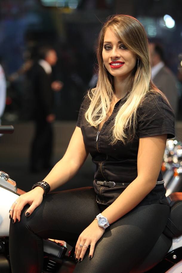 Toque feminino no Salão Duas Rodas 2015