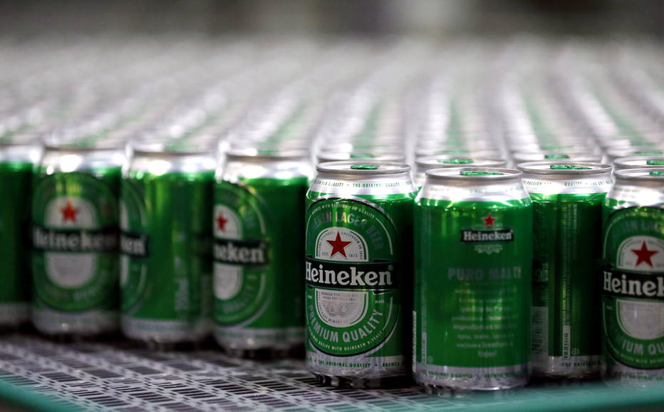 Heineken tem alta a 950 mi de euros no lucro do 1º semestre, mas reduz projeção para 2018