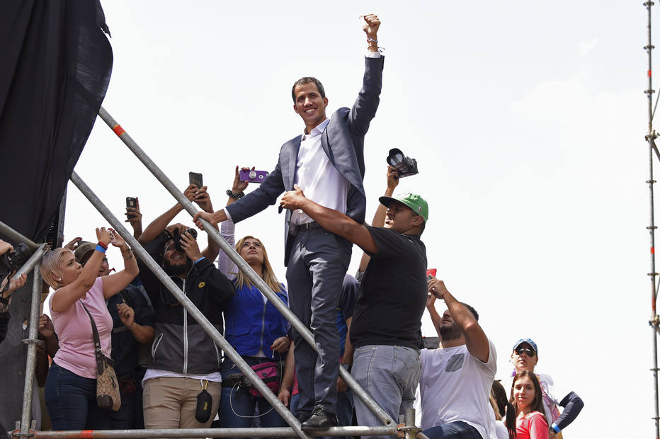 Depois de vencer ultimato a Maduro, países europeus reconheceram Guaidó como líder de facto da Venezuela