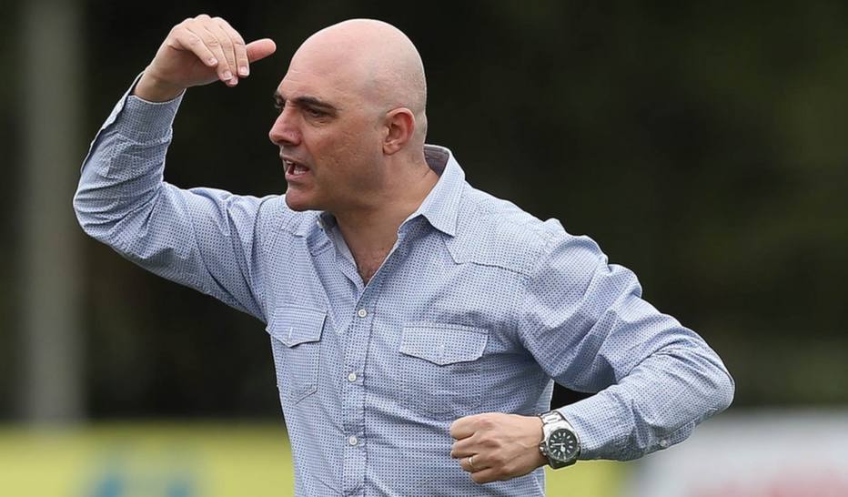 Presidente do Palmeiras confirma que time fará treino aberto no sábado