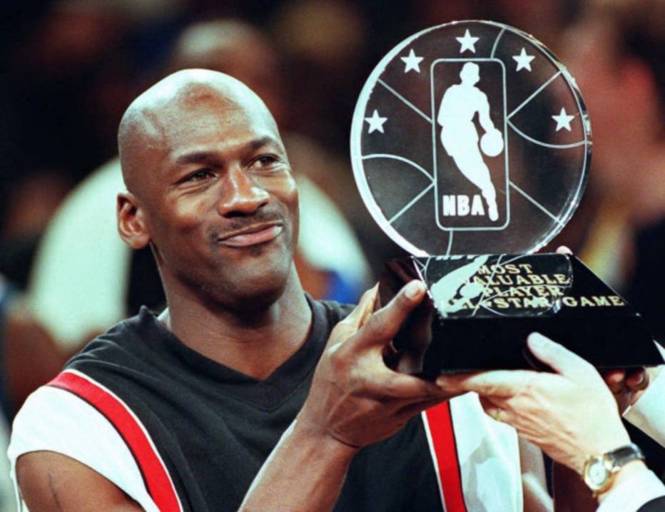 Michael Jordan considera que outro jogador foi o maior de todos os