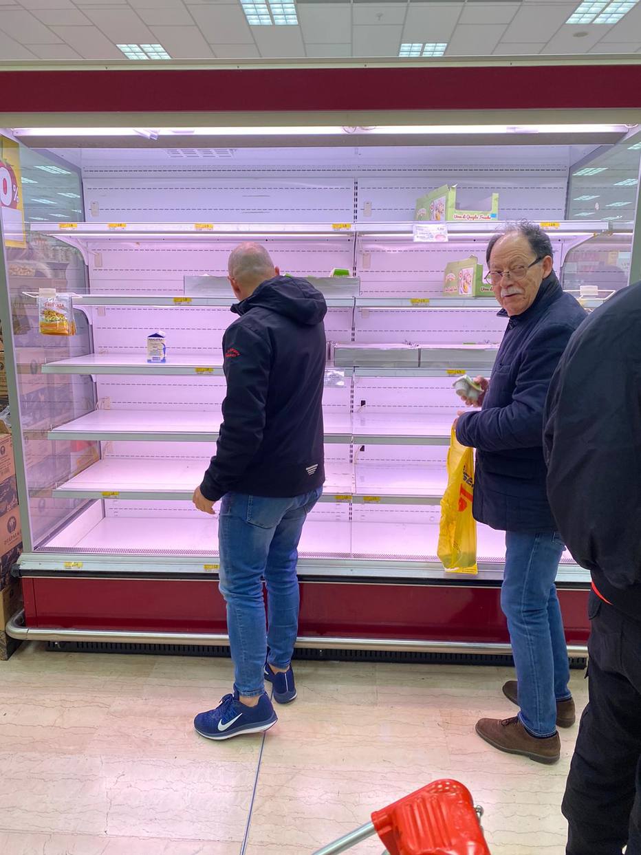 Medo do coronavírus em Milão