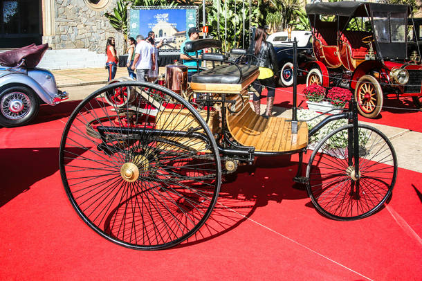 22º Encontro Nacional de Automóveis Antigos de Araxá